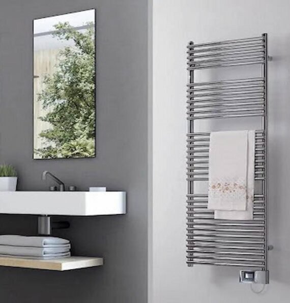 Advantages of Towel Radiators for Space-Saving Bathroom Heating