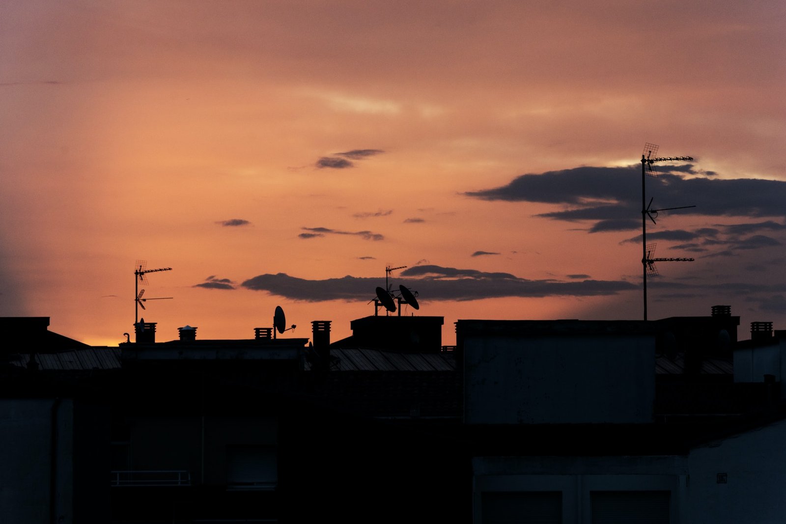 Things You Should Know About Outdoor Antenna Installation