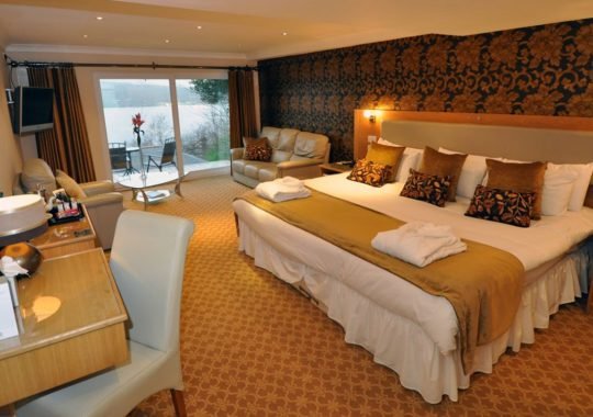 What To Consider And Avoid While Booking A Hotel