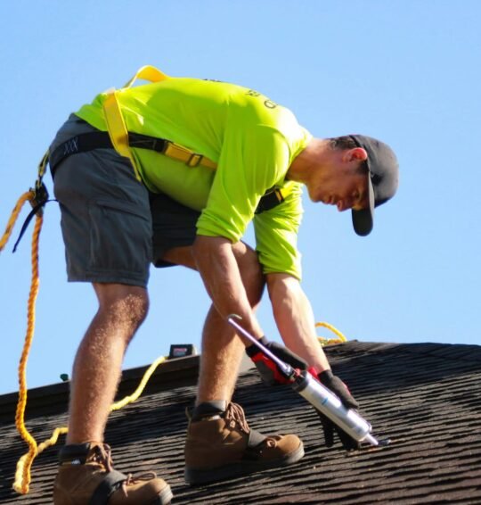 How Local Experts Improve Roof Performance Through Advanced Techniques